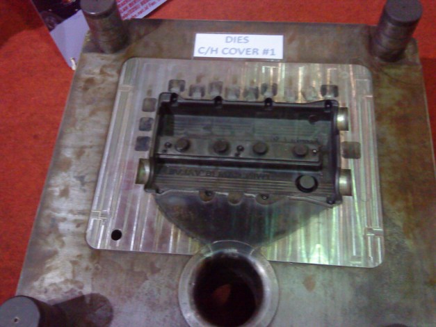 Cetakan silinder kop mobil esemka