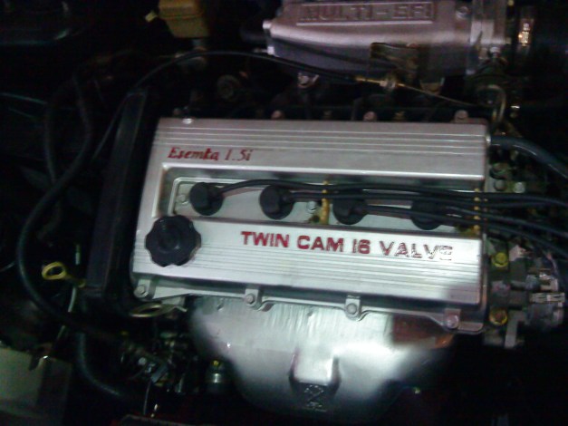 Jeroannya Mobil SMK ex Timor yg dimodifikasi. Ini baru permulaan, klo saja pemerintah mo support yg kayak gini , gw yakin kita bakalan bisa punya mobnas sendiri. 