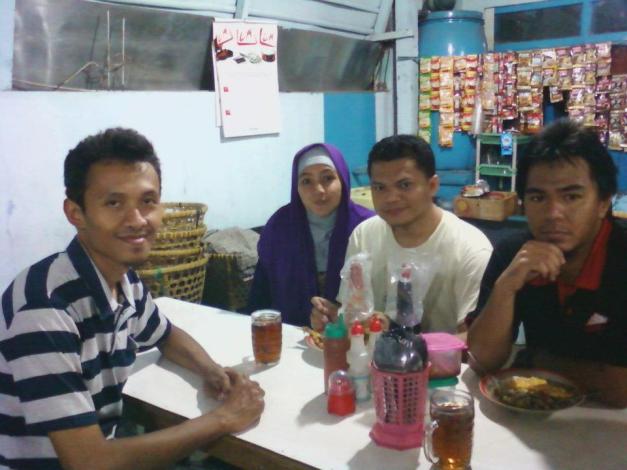 179179_321899441235075_1372385635_n