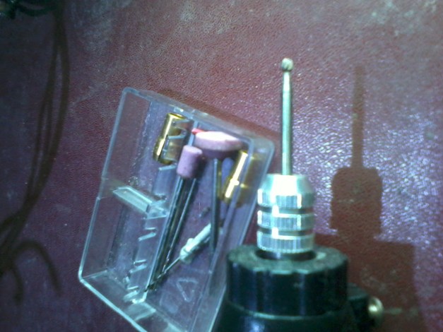 Bor Mini dgn mata khusus